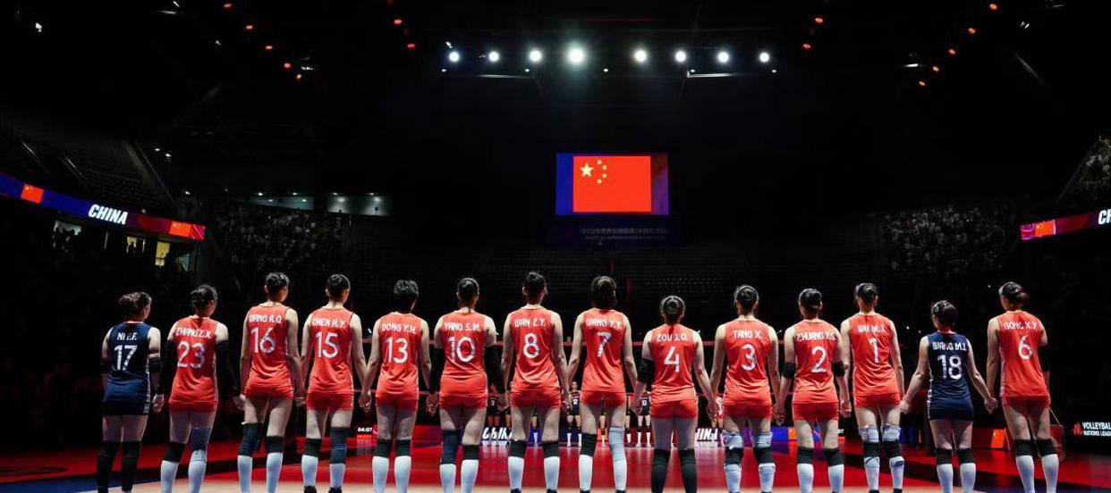 莱万多夫斯基在IG比赛中出色防守，惊险取胜引发热议！的简单介绍